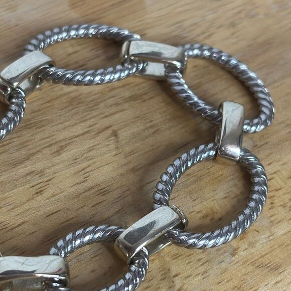 Silver tone women’s large chunky chain bracelet with decorative links - Picture 3 of 6